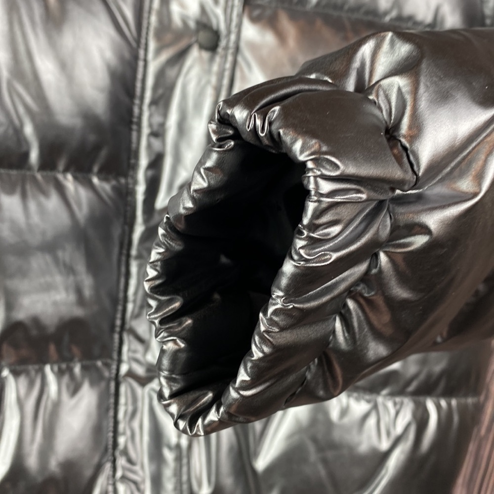 Woman’s DKNY Sport Silver Puffer Jacket- Size Lg - Picture 7 of 12